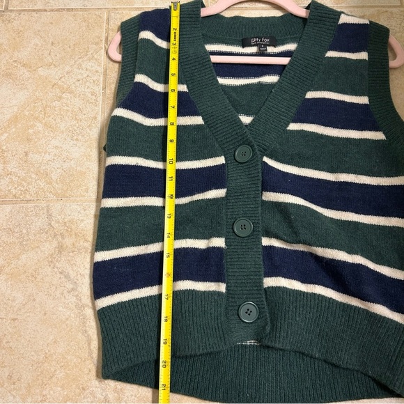 Witty Fox Women’s Striped Sleeveless Knit Vest Size S - Picture 3 of 5